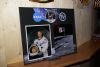 Autogramm von Edwin "Buzz" Aldrin mit integriertem original Mondstaub.
©Peter Zumstein